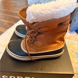 Sorel Camel Brown and Black Winter Carnival Boots